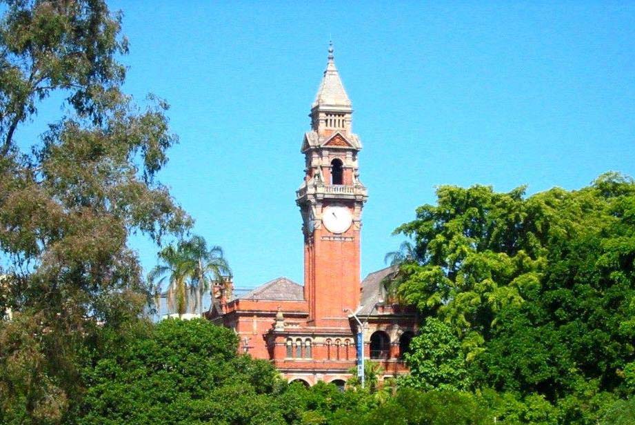 澳津学院